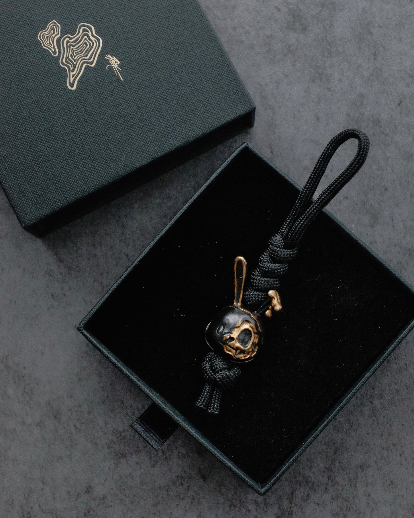 "Detached" Skull Lanyard - Distressed Black